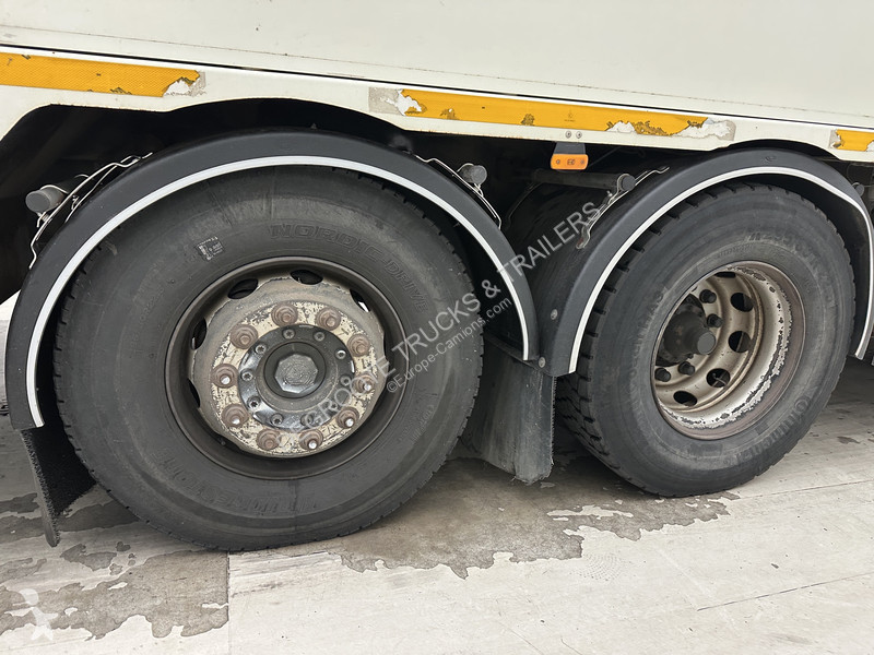 آلة لصيانة الطرق Scania 360 - 6x2