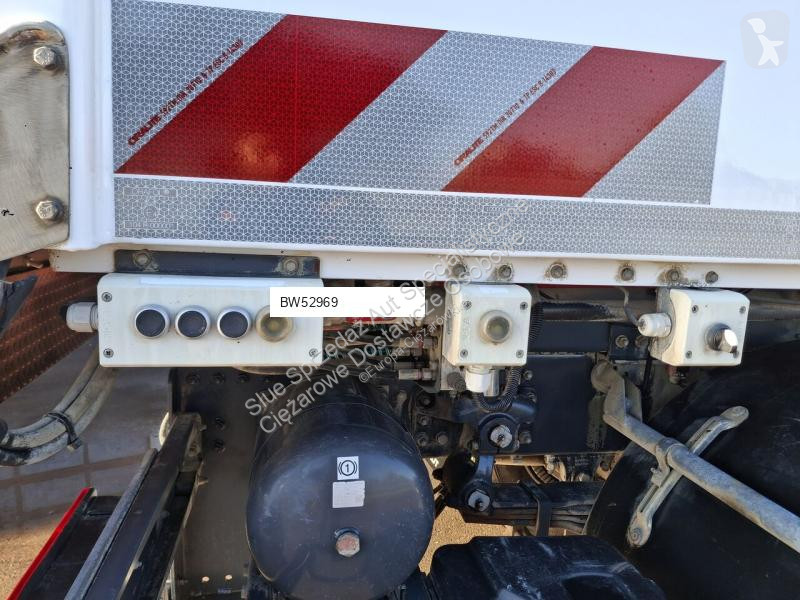 آلة لصيانة الطرق Scania BROCK SL200 CMAR