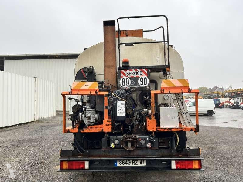 آلة لصيانة الطرق Renault  KERAX 320 DCI