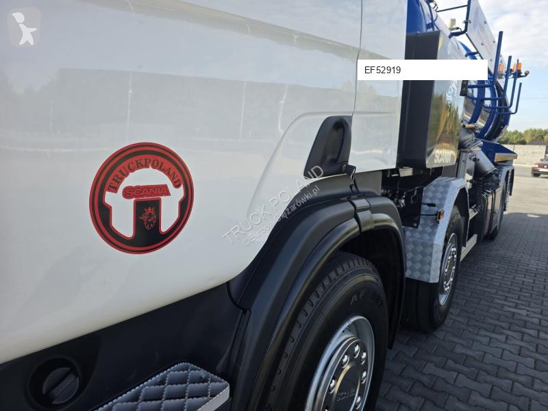 Gemeentevoertuig Scania LARSEN FlexVAC 311P...