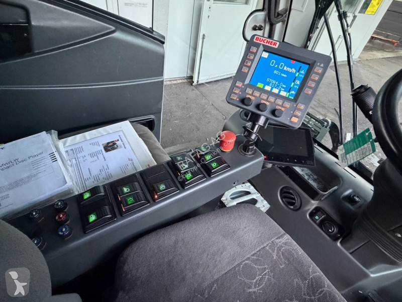 Engin de voirie Bucher Schoerling city cat 2020