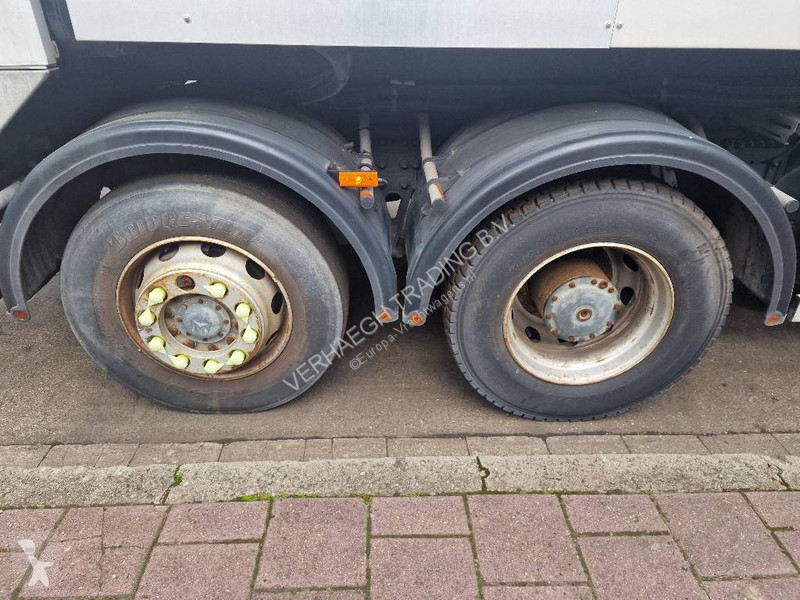 Silniční stroje Mercedes 2628