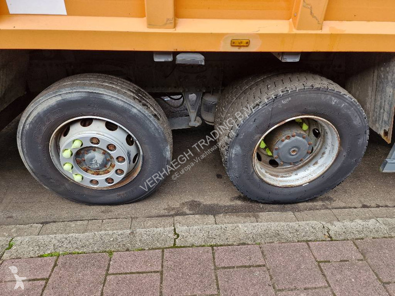 Utilaje pentru drumuri Mercedes 2628
