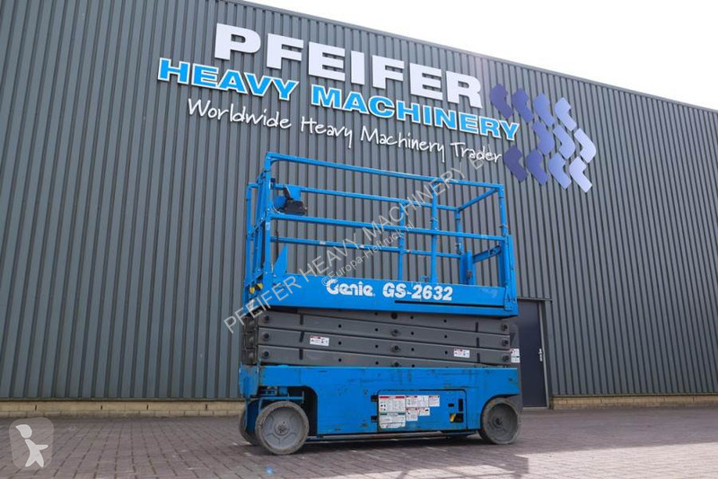 Piattaforma aerea Genie Electric, Working...