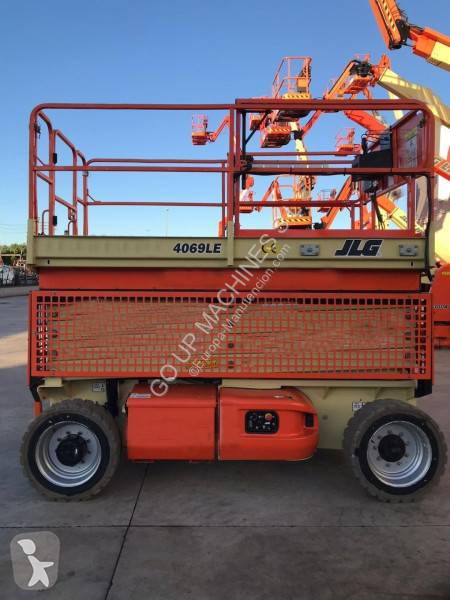 Piattaforma aerea JLG