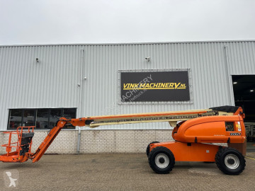 Nacelle automotrice JLG