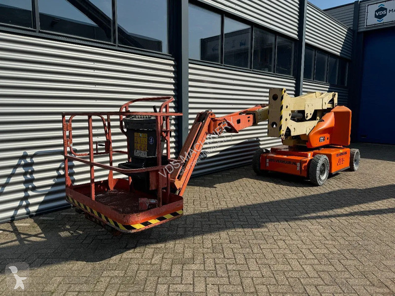 Piattaforma aerea JLG Hoogwerker Knikarmhoogwerker