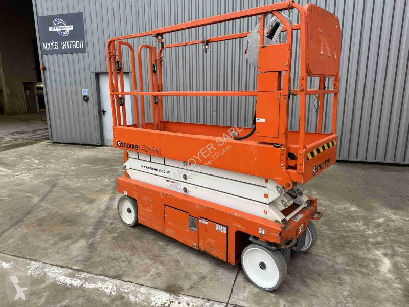 منصة تلسكوبية Snorkel SE3220E
