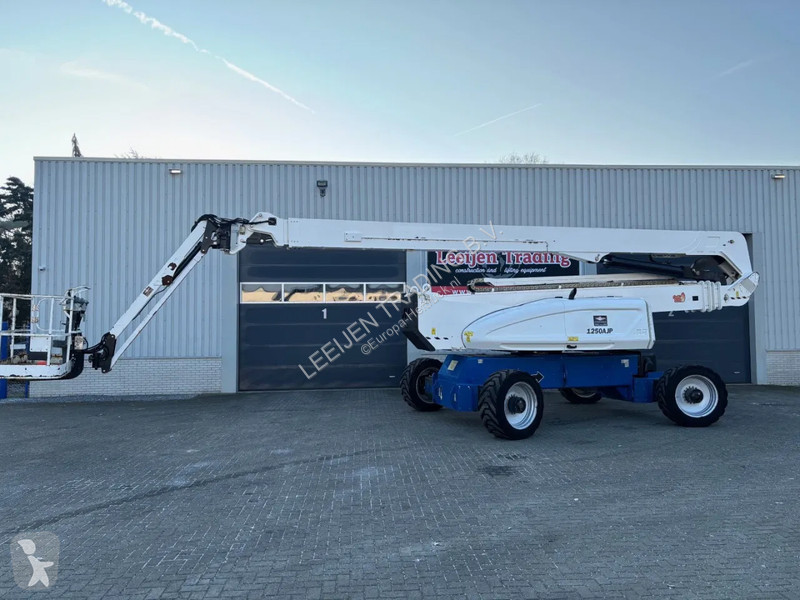 Lift JLG JLG 4x4x4 Articulated boomlift, 2013...