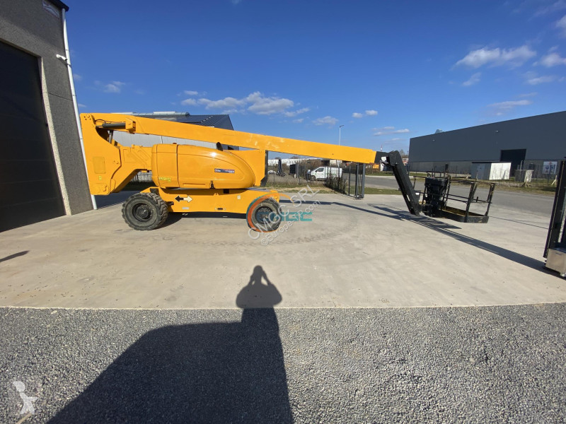 Piattaforma aerea JLG