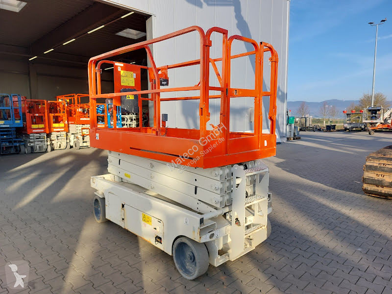 منصة تلسكوبية Genie GS-2646