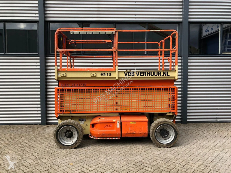 Piattaforma aerea JLG Hoogwerker Schaarhoogwerker