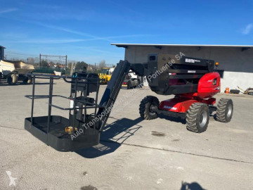 Nacelle automotrice articulée télescopique Manitou