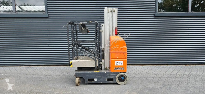JLG mast hoogwerker Arbeitsbühne