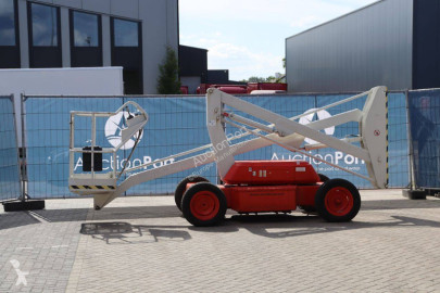 Nacelle automotrice JLG