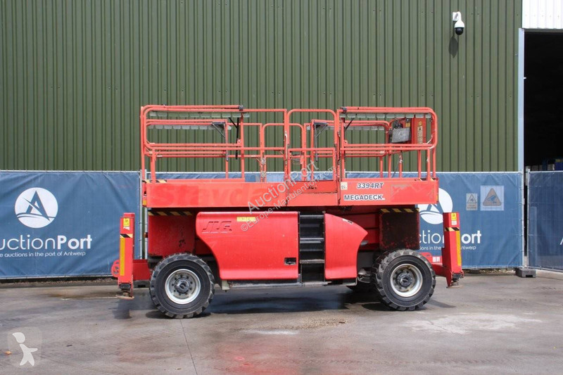 Piattaforma aerea JLG