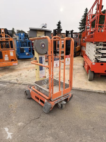 Nacelle automotrice Mât vertical JLG