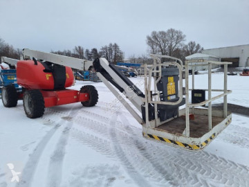 JLG600AJ