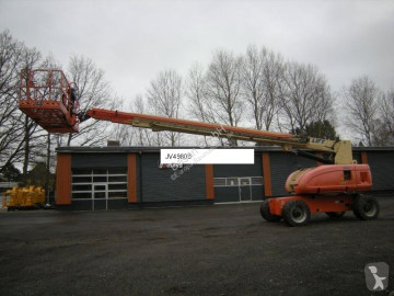JLG680S