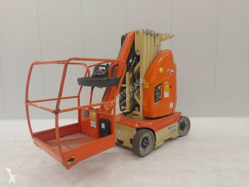 Nacelle automotrice Mât vertical JLG
