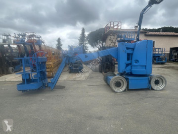 Nacelle automotrice articulée télescopique JLG