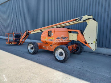 Nacelle automotrice télescopique JLG
