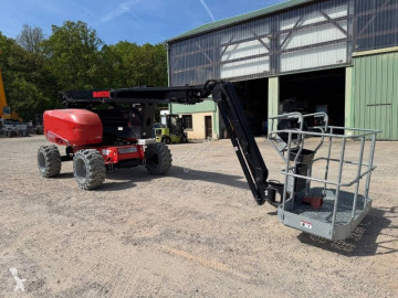 Nacelle automotrice articulée télescopique Manitou
