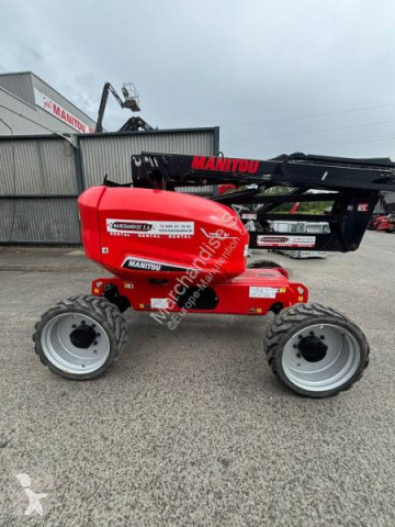 Nacelle automotrice articulée télescopique Manitou