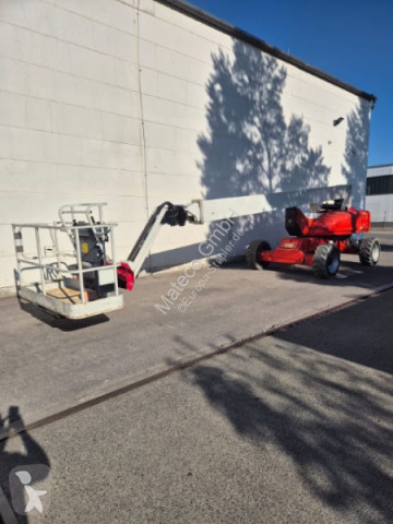 JLG M600JP