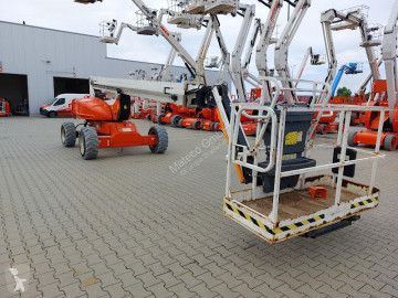 JLG M600JP