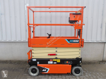 JLG
