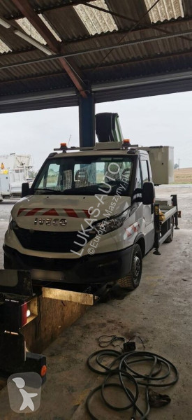 Dostawcza zwyżka Iveco