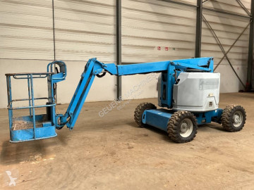 Nacelle automotrice articulée Genie