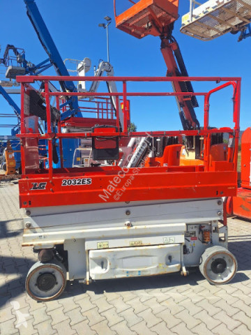 JLG