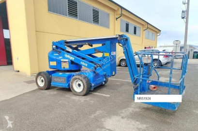 Nacelle automotrice articulée