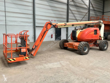 JLG600AJ