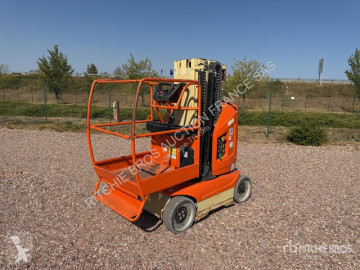 JLG