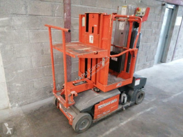 JLG