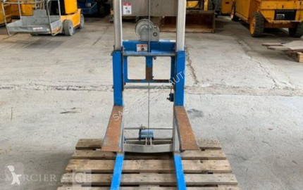 Nacelle automotrice Mât vertical Genie