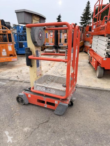 Nacelle automotrice Mât vertical JLG