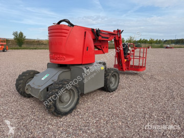 Nacelle automotrice articulée Haulotte
