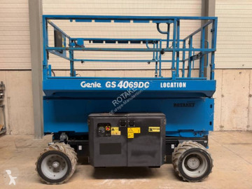 Nacelle automotrice Plate-forme ciseau Genie
