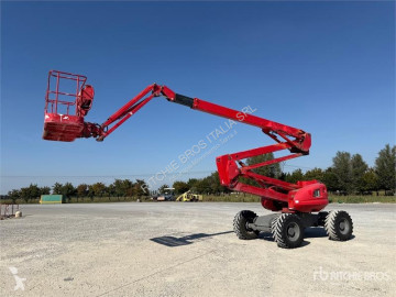 Zelfaandrijvende hoogwerker scharnierend Manitou