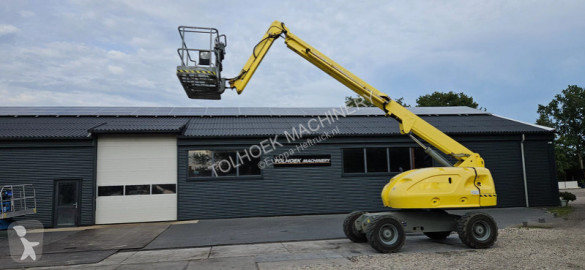 JLG self-propelled aerial platform
