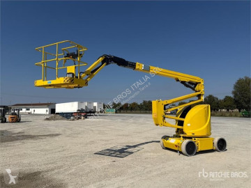 Airo izületes önjáró kosaras emelő