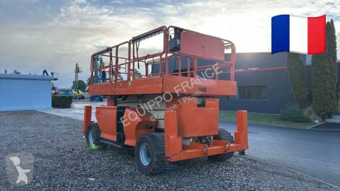 Nacelă autopropulsată cu platforma tip foarfece JLG