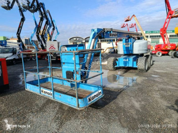 Camión con cesta elevadora articulada Genie