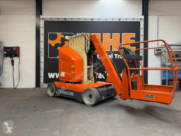 JLG