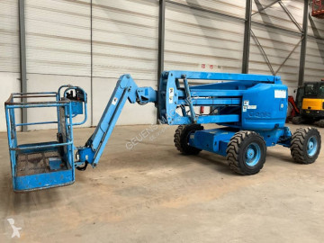 Nacelle automotrice articulée Genie