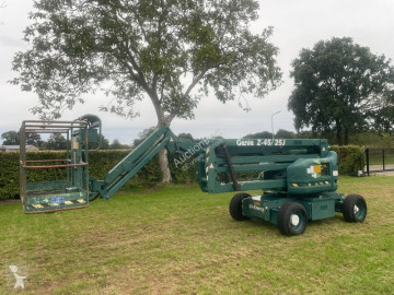 Nacelle automotrice articulée Genie